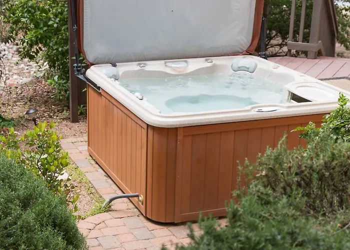 Wellness Casita With Hot Tub, Outdoor Sauna & Private Courtyard Guest house