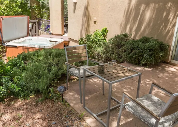 Guest house Wellness Casita With Hot Tub, Outdoor Sauna & Private Courtyard Sedona