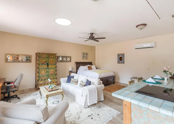Wellness Casita With Hot Tub, Outdoor Sauna & Private Courtyard Guest house Sedona